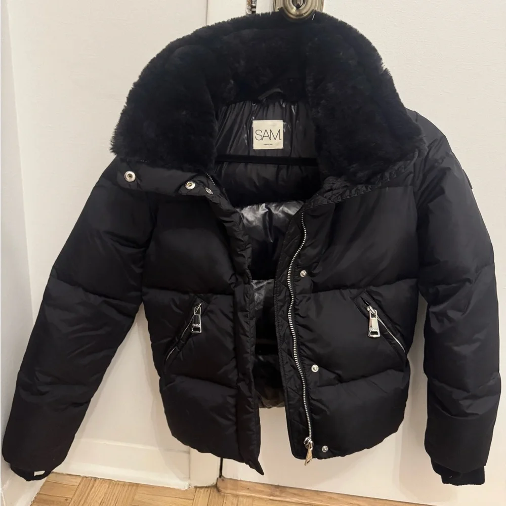 SAM. Women's Classic Black Puffer Jacket - Picture 5 of 10